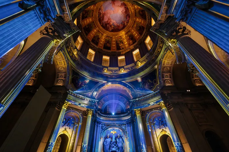 AURA Invalides — expérience immersive sous le Dôme des Invalides